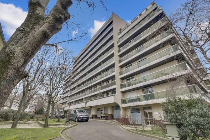 Bureau dans Paris à vendre Photo de l’immeuble– Image 1 sur 7