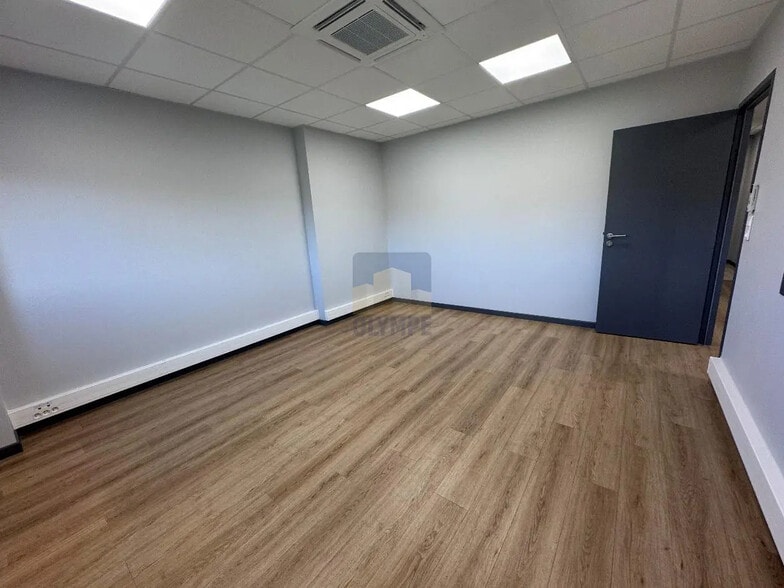 Local d’activités dans Sainte-Luce-sur-Loire à louer - Photo intérieure – Image 3 sur 3