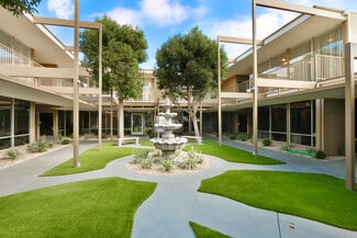 Plus de détails pour 1535 E 17th St, Santa Ana, CA - Bureau à louer