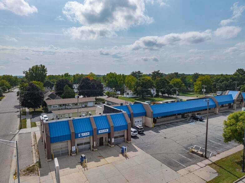 802 Broadway, Wisconsin Dells, WI à vendre - Photo de l’immeuble – Image 3 sur 24