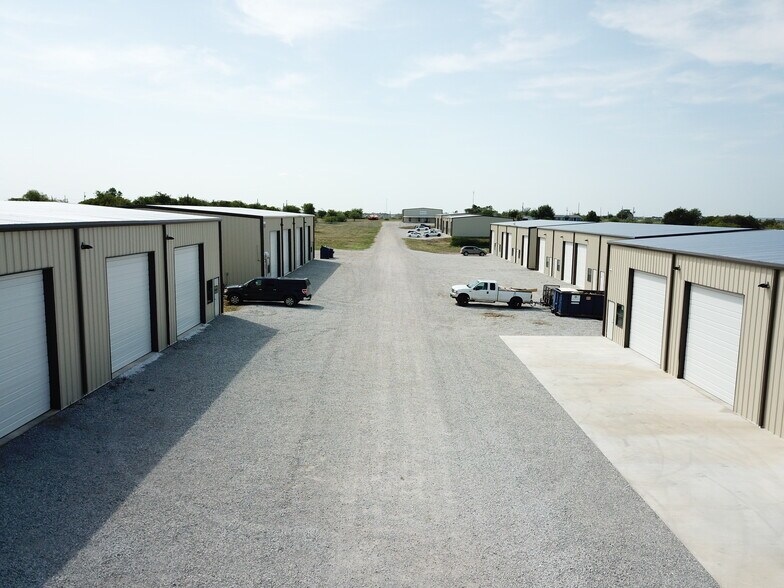 1630 Seaborn Rd, Ponder, TX à louer - Photo de l’immeuble – Image 2 sur 5