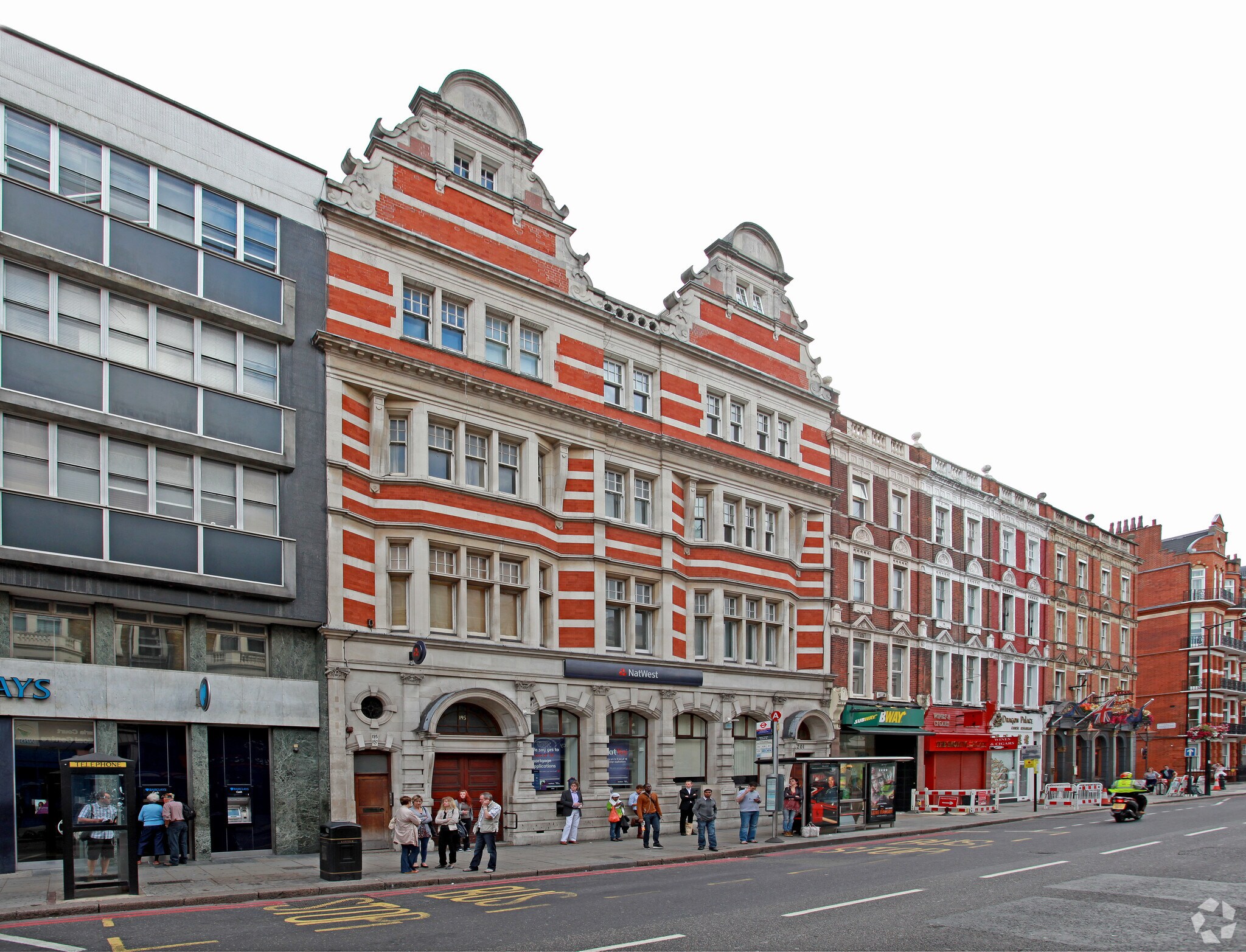 195-201 Earls Court Rd, Londres à louer Photo de l’immeuble– Image 1 sur 4