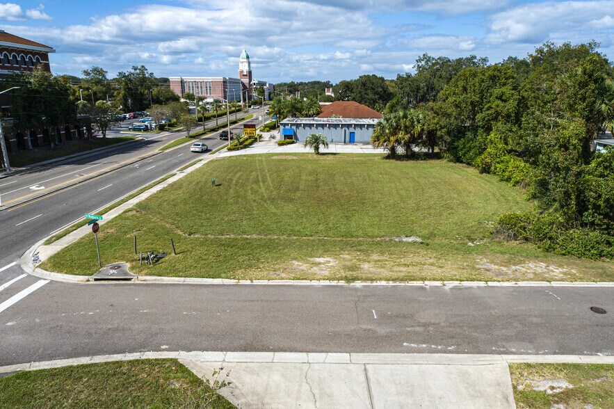 706 N Orange Ave, Green Cove Springs, FL à vendre - Photo de l’immeuble – Image 2 sur 7