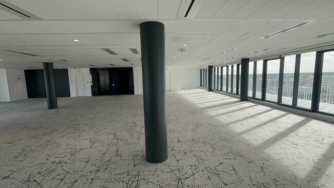 Plus de détails pour Bureau à vendre