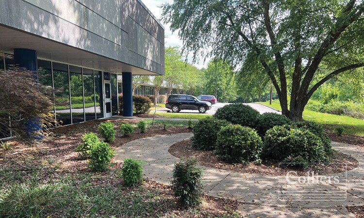 310 Inglesby Pky, Duncan, SC à vendre - Photo de l’immeuble – Image 3 sur 16
