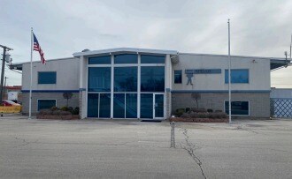 7701 W 95th St, Hickory Hills, IL à louer - Photo de l’immeuble – Image 2 sur 7