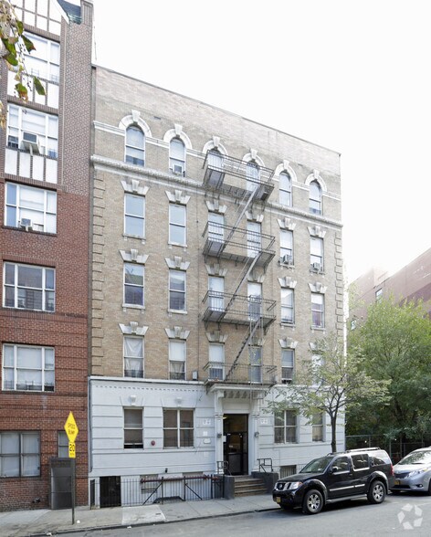 1898 Belmont Ave, Bronx, NY à vendre - Photo de l’immeuble – Image 2 sur 4
