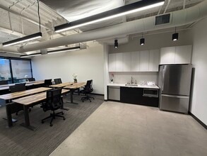 3070 Bristol St, Costa Mesa, CA à louer Photo intérieure– Image 2 sur 6