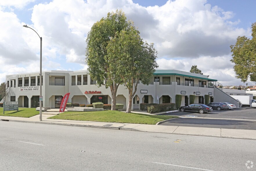 20803 E Valley Blvd, Walnut, CA à louer - Photo principale – Image 1 sur 2