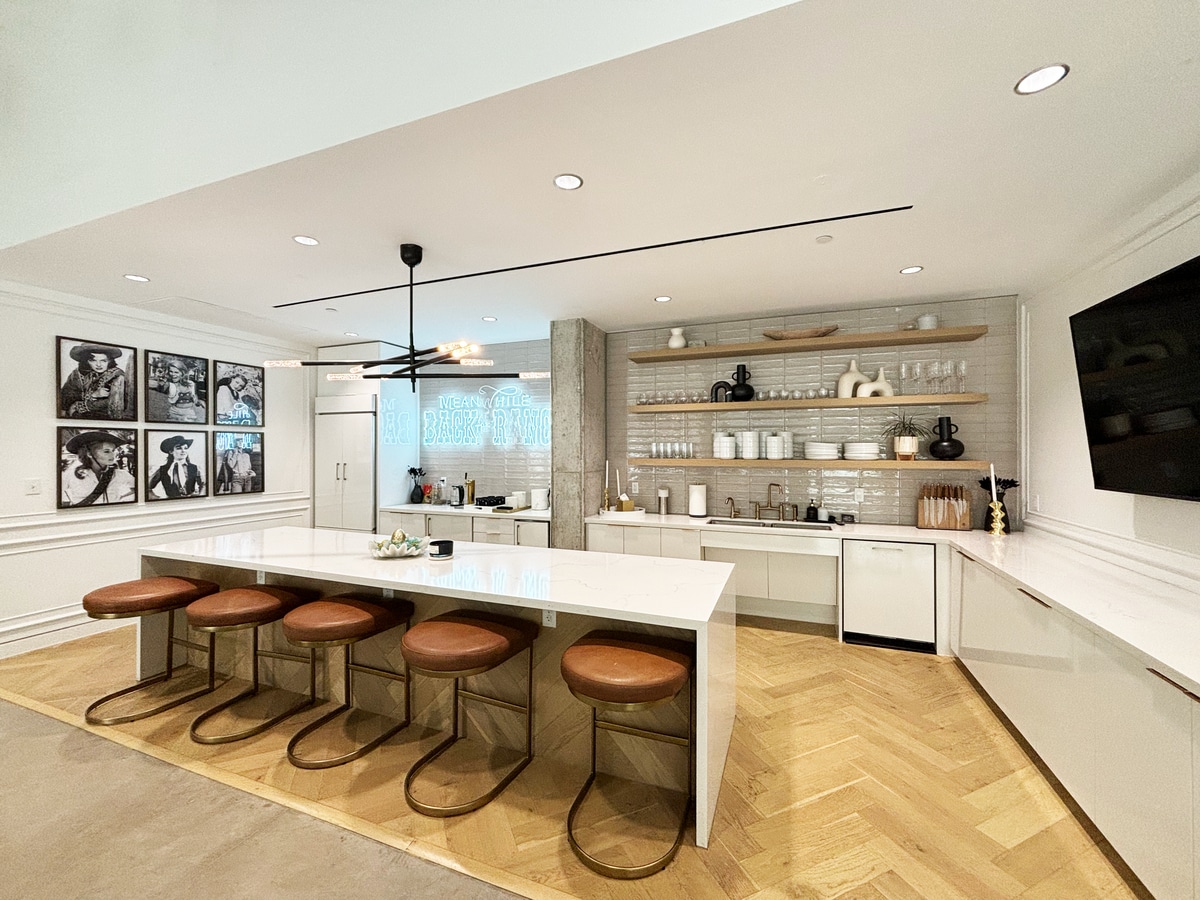 2002 E 7th St, Austin, TX 78702 - Lot A & B -  - Photo intérieure - Image 1 of 5