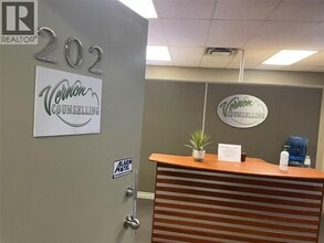 2808 48 Av, Vernon, BC à louer Photo intérieure– Image 2 sur 9