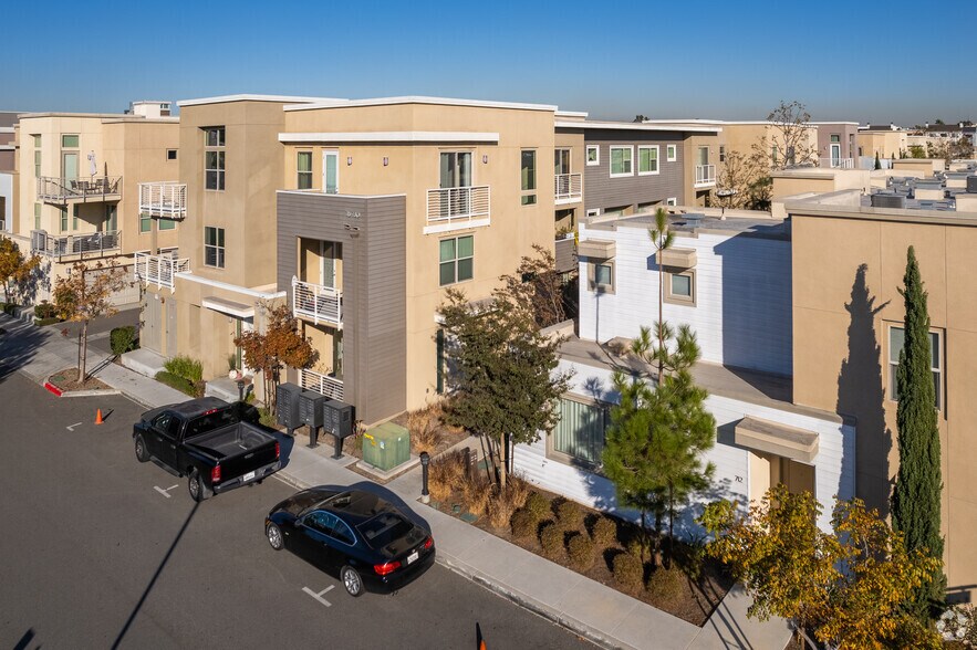 612-620 E Carson St, Carson, CA à louer - Photo de l’immeuble – Image 1 sur 13