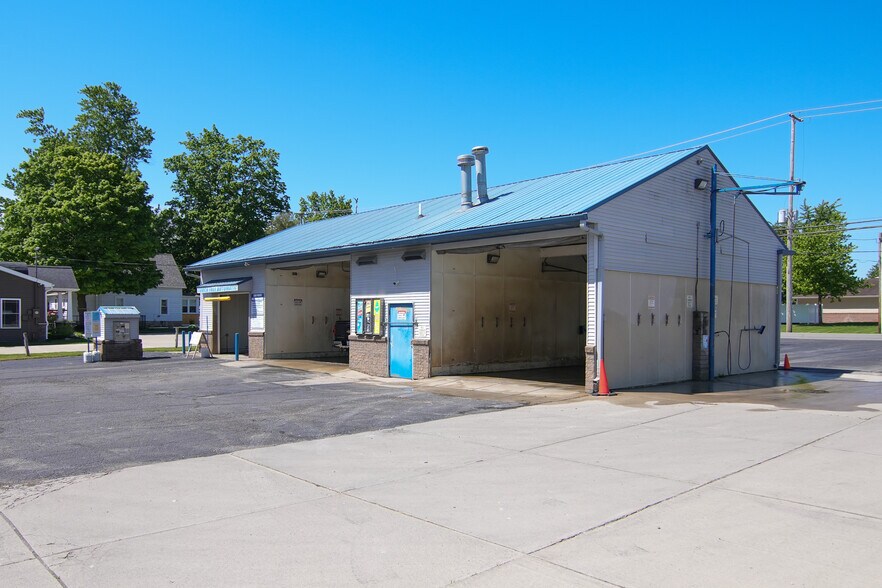 353 Main St, Onsted, MI à vendre - Photo de l’immeuble – Image 2 sur 29