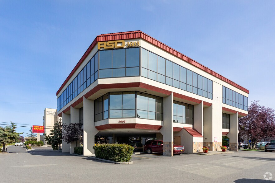 3003 Minnesota Dr, Anchorage, AK à louer - Photo principale – Image 1 sur 5