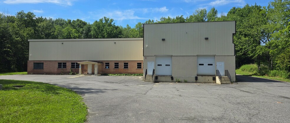 2669 Route 17M, Goshen, NY à louer - Photo de l’immeuble – Image 1 sur 8