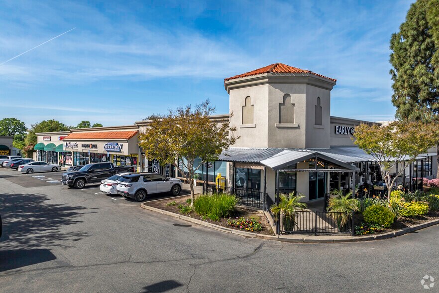 1950 Douglas Blvd, Roseville, CA à louer - Photo principale – Image 1 sur 5