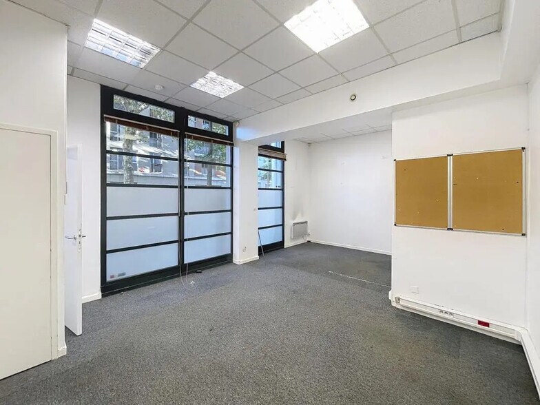 206 Avenue Félix Faure, Lyon à louer - Photo de l’immeuble – Image 2 sur 8