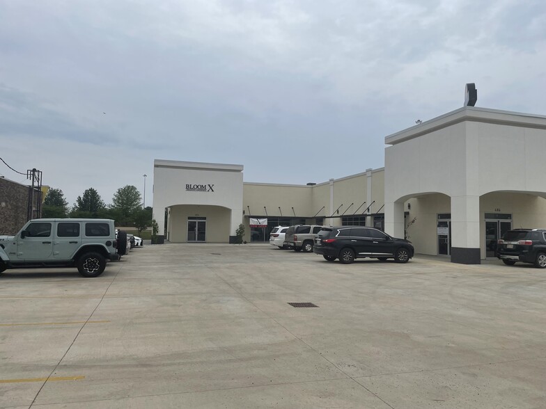 484 Springridge Rd, Clinton, MS à louer - Photo de l’immeuble – Image 2 sur 6