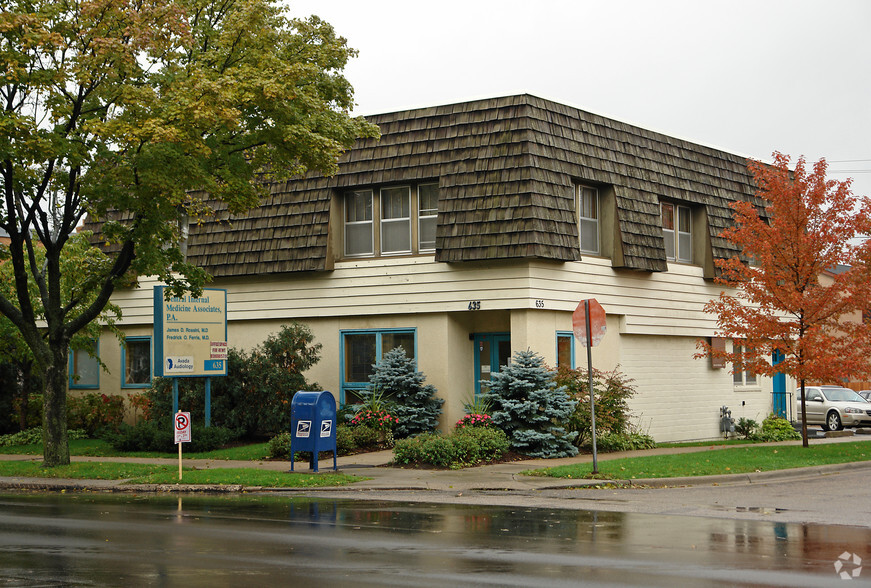 635 Cleveland Ave S, Saint Paul, MN à vendre - Photo de l’immeuble – Image 1 sur 19