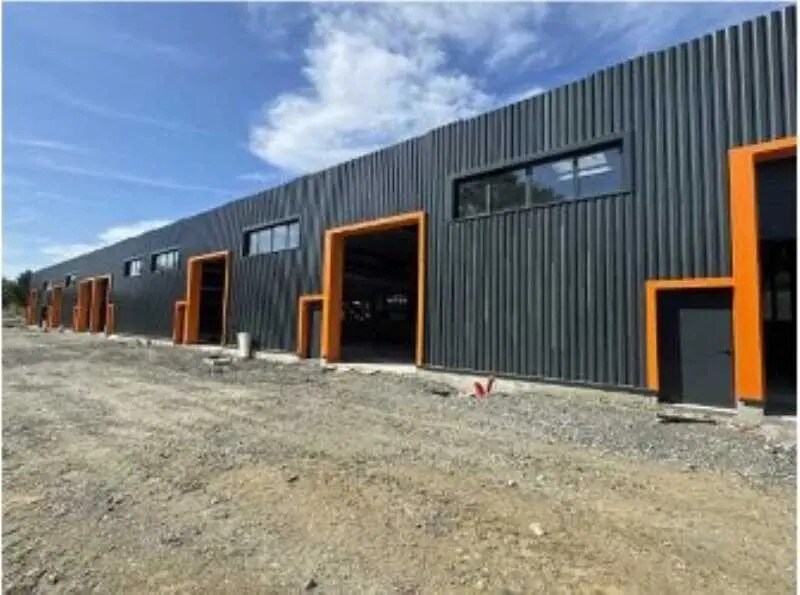 Local d'activités dans Andrézieux-Bouthéon à vendre Photo de l’immeuble– Image 1 sur 5