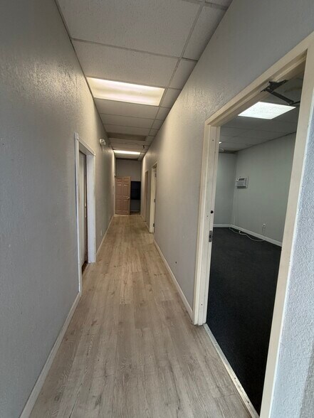 27900 Industrial St, Bonita Springs, FL à vendre - Photo de l’immeuble – Image 3 sur 20