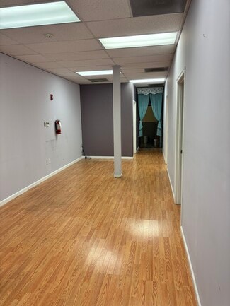 Plus de détails pour 877-967 NE Hogan Rd, Gresham, OR - Local commercial à louer