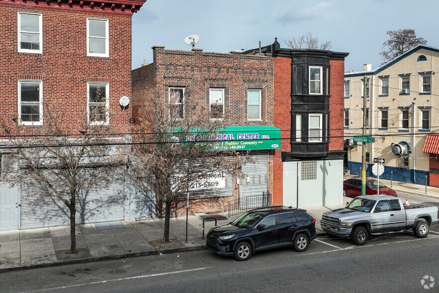 521 W Girard Ave, Philadelphia, PA à louer - Photo de l’immeuble – Image 2 sur 9