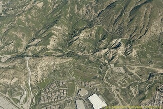 Plus de détails pour 16325 Silver Oaks Dr, Sylmar, CA - Terrain à louer