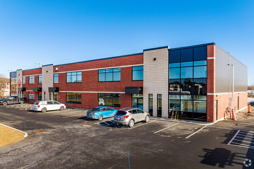 120 St De L'émissaire, Drummondville, QC à louer - Photo principale – Image 1 sur 3