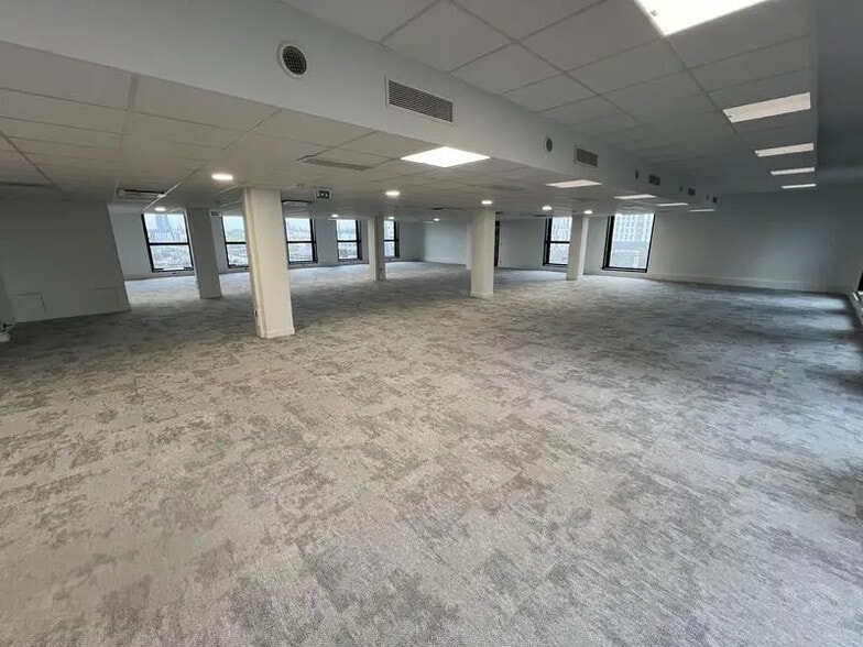 Bureau dans Nantes à louer - Photo de l’immeuble – Image 2 sur 12