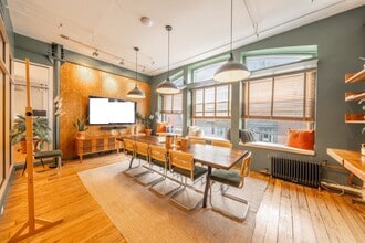 214-218 Sullivan St, New York, NY à louer Photo de l’immeuble– Image 1 sur 19