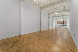 276 Carlaw Av, Toronto, ON à louer Photo intérieure– Image 2 sur 4