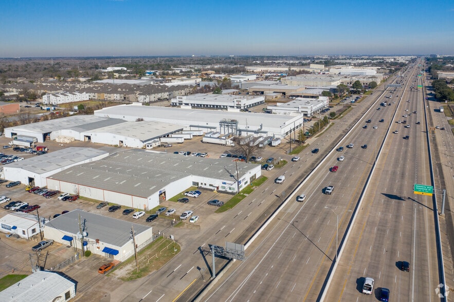 1455 W Sam Houston Pky N, Houston, TX à vendre - Aérien – Image 2 sur 5