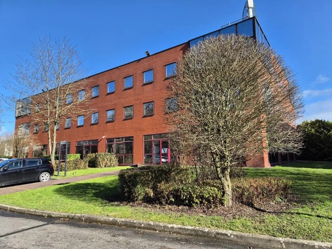 Plus de détails pour Allée Kepler, Champs-sur-Marne - Bureau à louer