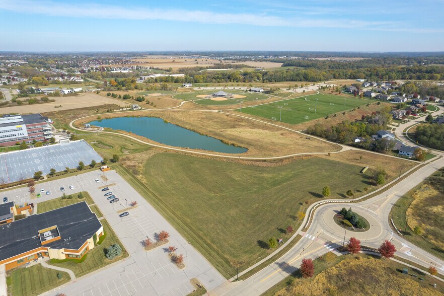 Ridgeway, Coralville, IA à vendre - Photo de l’immeuble – Image 3 sur 7