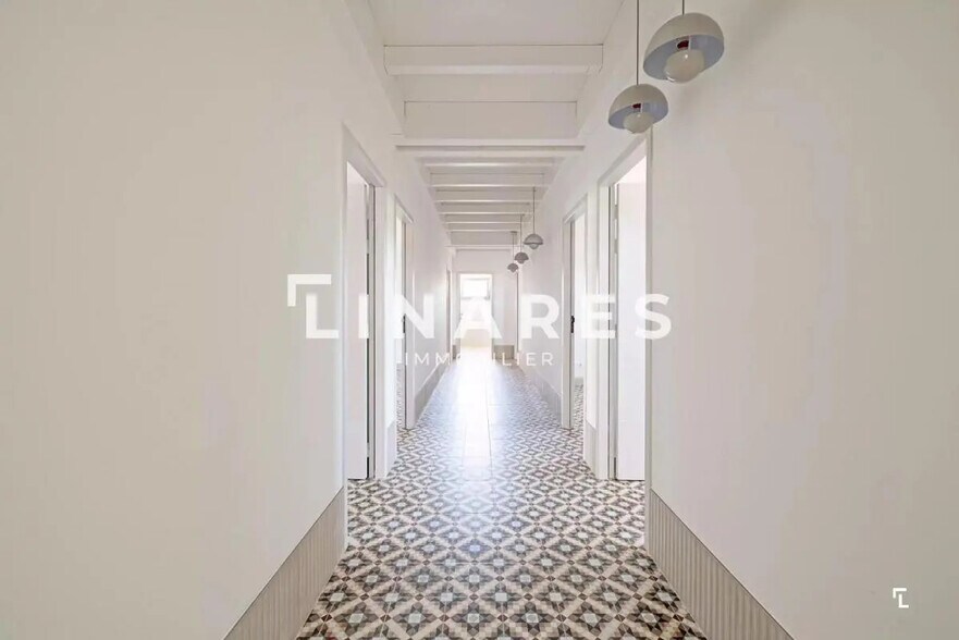 Bureau dans Marseille à louer - Photo de l’immeuble – Image 2 sur 7