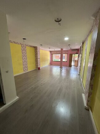 Plus de détails pour Plaza Federico García Lorca, 1-10, Rivas-Vaciamadrid - Local commercial à louer