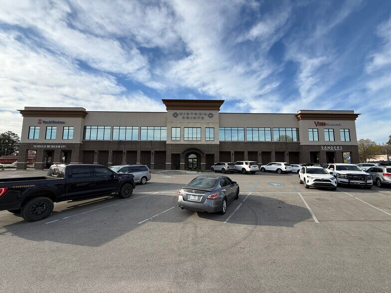 495 S Gloster St, Tupelo, MS à louer - Photo de l’immeuble – Image 1 sur 10