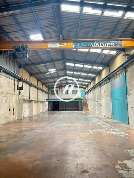 Local d’activités dans Vitrolles à louer - Photo intérieure – Image 1 sur 5