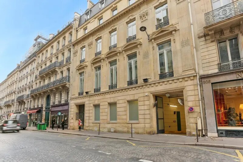 203 Rue Du Faubourg Saint-Honoré, Paris à louer - Photo de l’immeuble – Image 1 sur 33