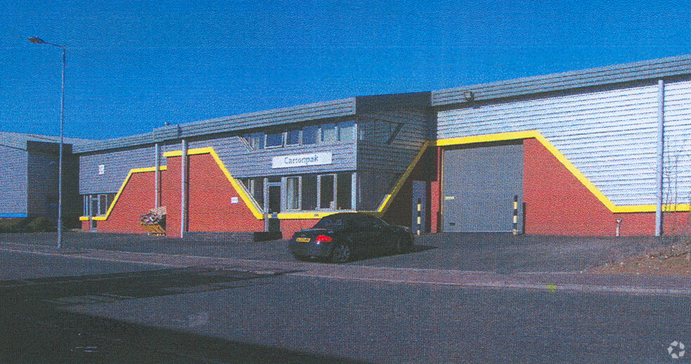 10-11 Trinity Centre, Wellingborough à louer - Photo de l’immeuble – Image 2 sur 2