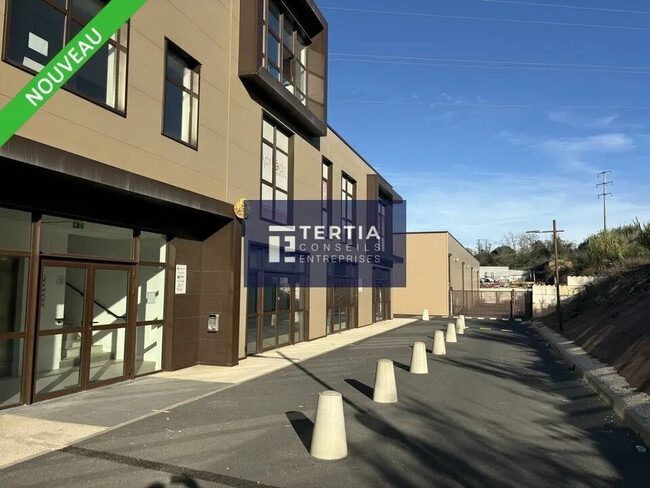 Plus de détails pour Local d’activités à vendre