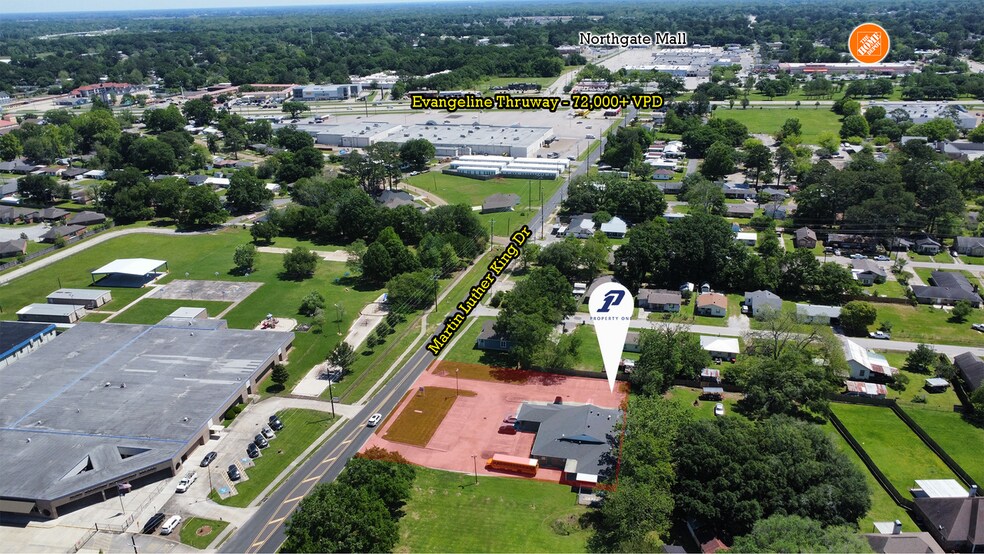 910 Martin Luther King Jr Dr, Lafayette, LA à louer - Aérien – Image 2 sur 2