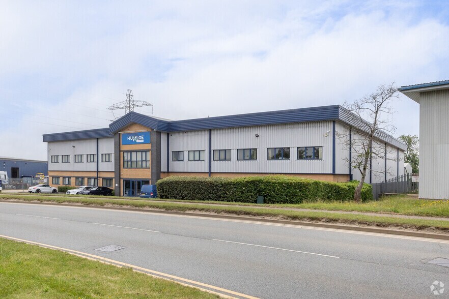 Henson Way, Kettering à louer - Photo de l’immeuble – Image 1 sur 9