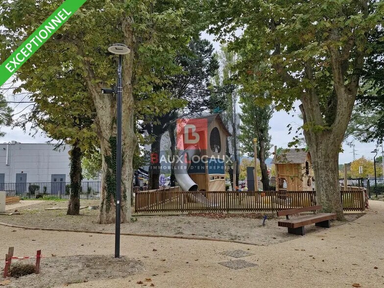 Local commercial dans Aubagne à louer - Photo de l’immeuble – Image 3 sur 34