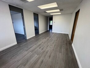 1297 W Main St, El Cajon, CA à louer Photo de l’immeuble– Image 1 sur 9