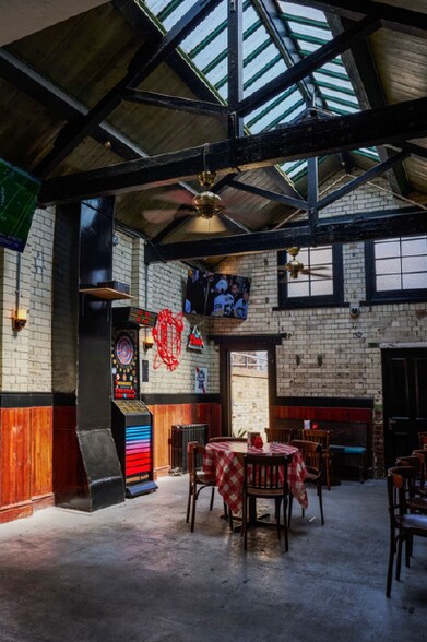 137 Upper St, Londres à louer - Photo de l’immeuble – Image 3 sur 5