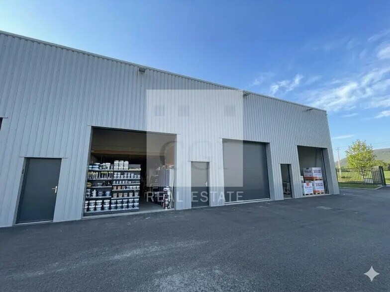 Local d'activités dans Rives à vendre - Photo de l’immeuble – Image 1 sur 4