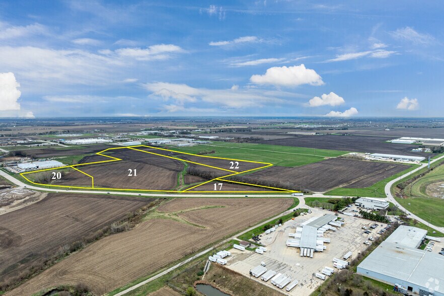 1021 Wylie Dr, Bloomington, IL à vendre - Aérien – Image 2 sur 20