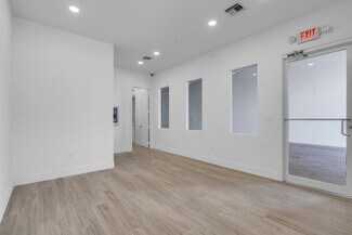 Plus de détails pour 2605-2645 W 6th Ave, Hialeah, FL - Industriel/Logistique à louer